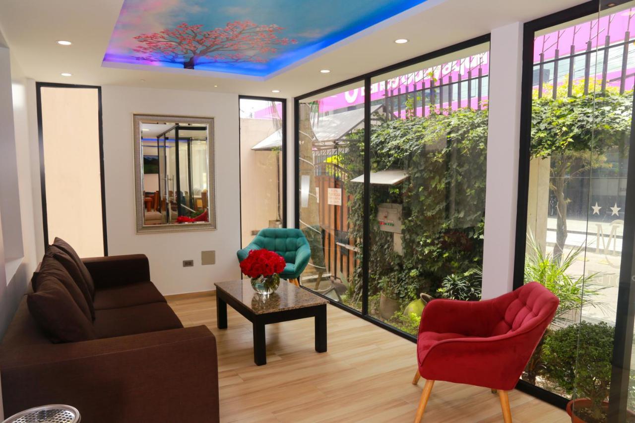 Hotel Carolina Montecarlo キト エクステリア 写真